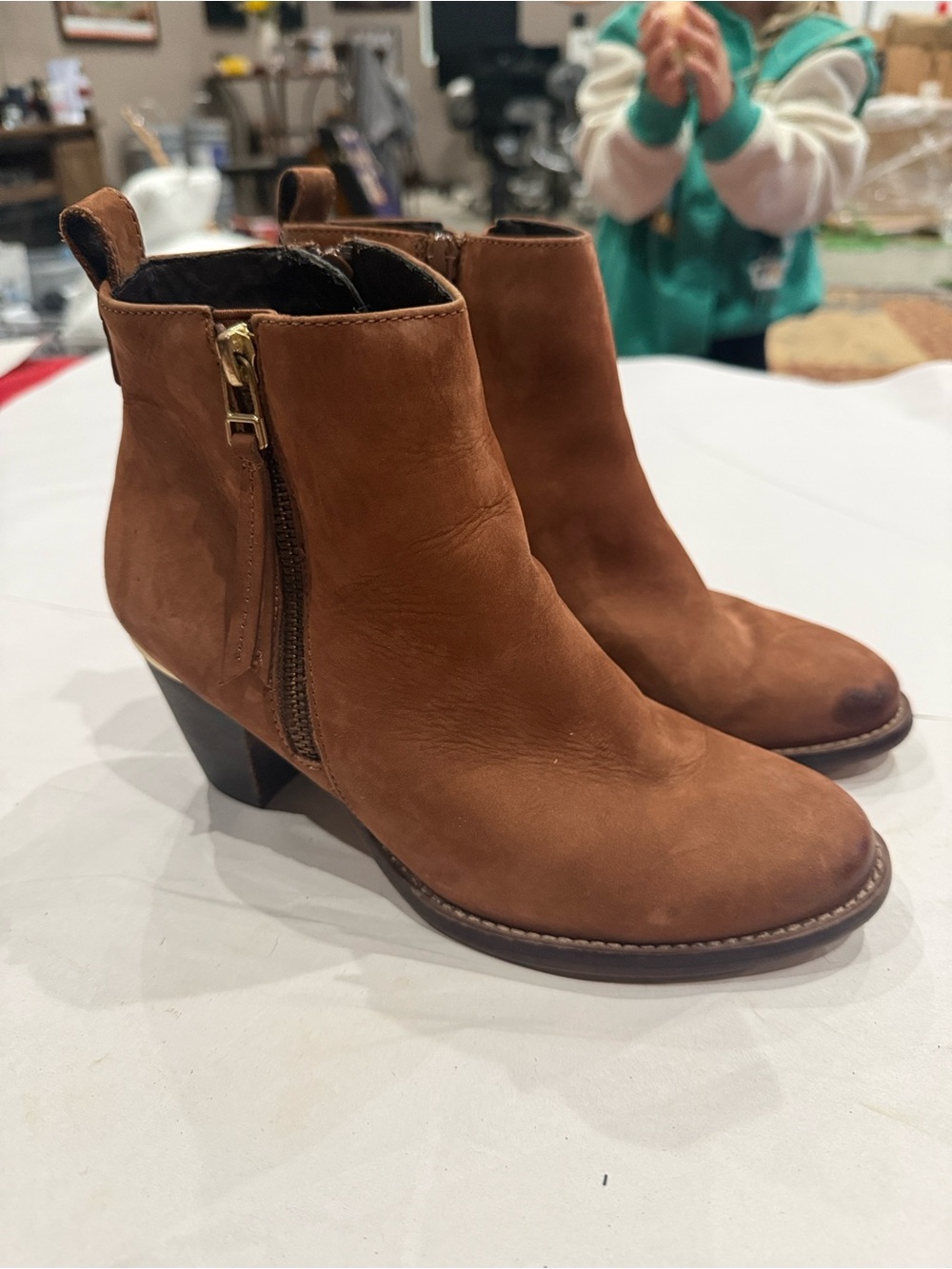 Steve Madden Tan Brown Leather Ankle Booties with Side Zip Detail
